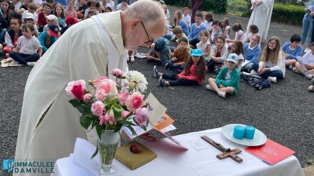 Départ du Père Elie