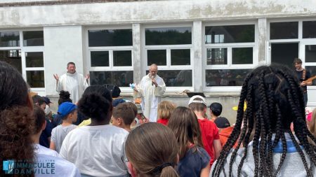 Départ du Père Elie